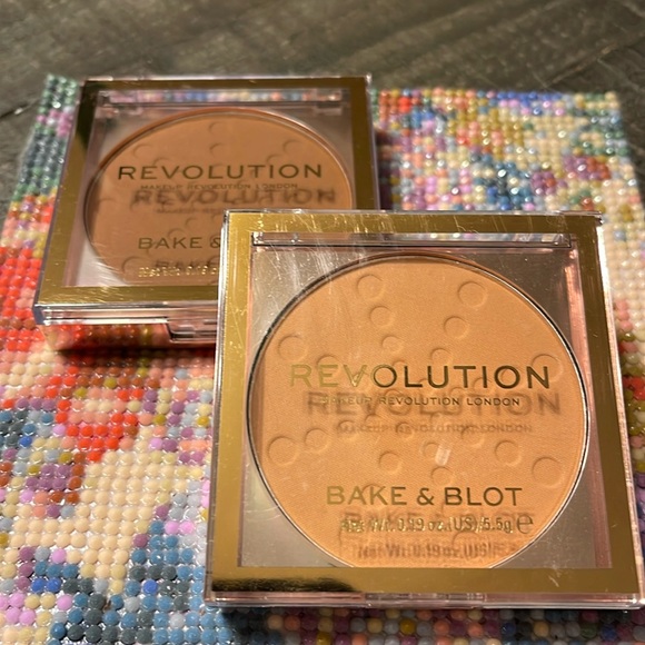 Revolution Bake and Blot in Deep Dark and Peach (2) - Picture 1 of 4